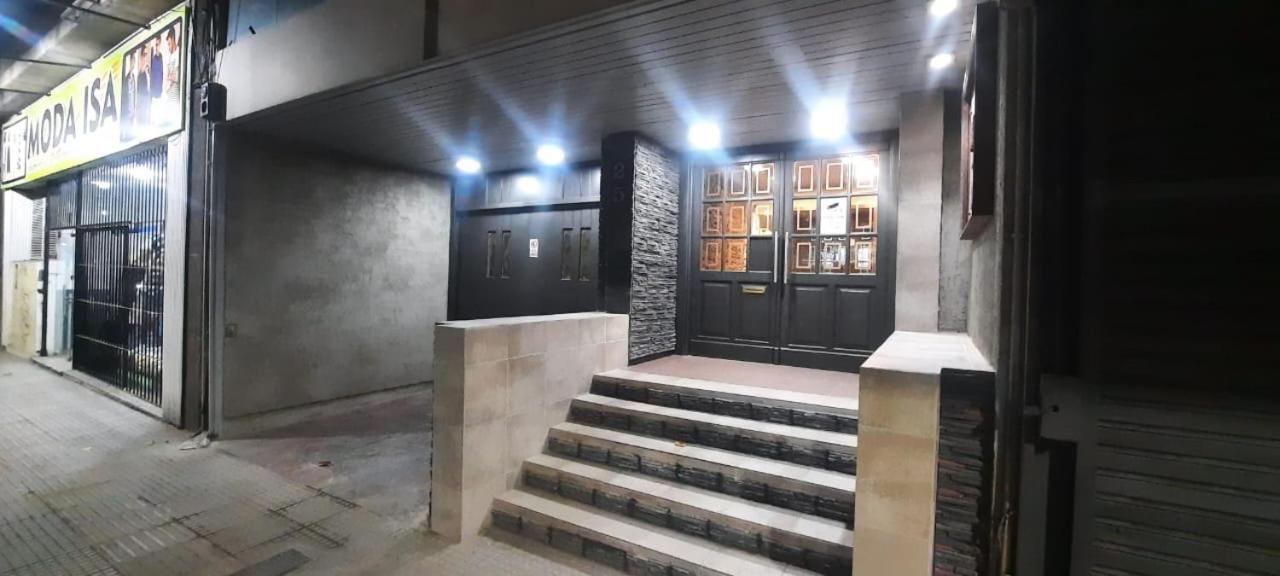 Mendoza 3 Dormitorios Con Balcones Y Alem Chic Monoambiente Y Mendoza Estudio Para 1 3 Apartamentos Ngoại thất bức ảnh